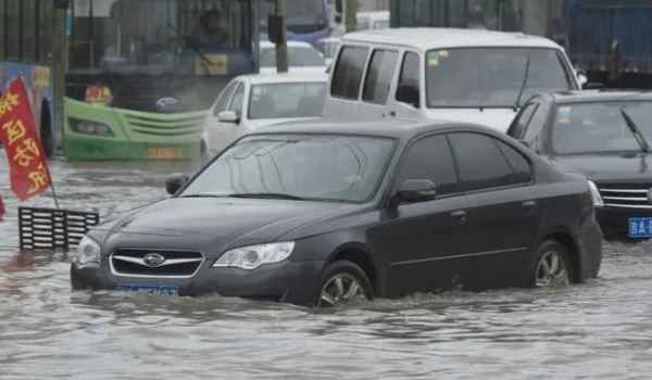 副驾驶进多少水算严重(泡水车影响过户吗)  第3张