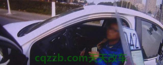 驾驶分12分一下子扣掉,什么后果(一次性扣12分的违法违规行为)  第2张