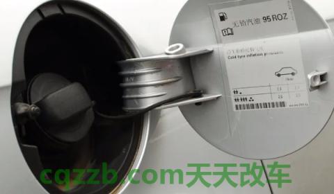 疏解：1.8t迈腾油箱多少升(1.8t迈腾油箱破损可以维修吗)  第3张