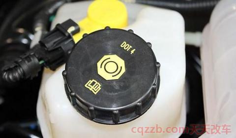 汽车刹车不起效果是啥原因(汽车刹车油多久更换一次)  第2张