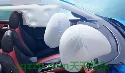 解读：仪表盘小人抱个球红色危险吗(安全气囊可以不安装吗)  第2张