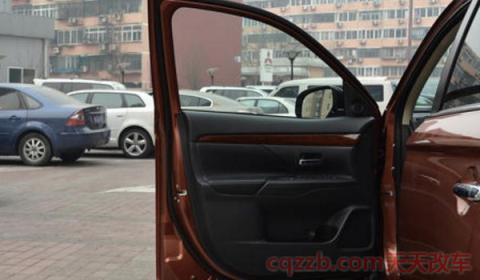 汽车门锁从里面打不开(车辆车门如何保养)  第3张