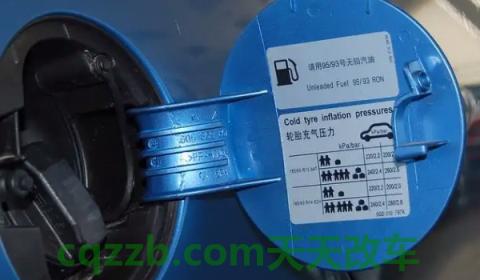 探讨：大众polo油箱多少升(大众polo油箱多久更换一次)  第3张