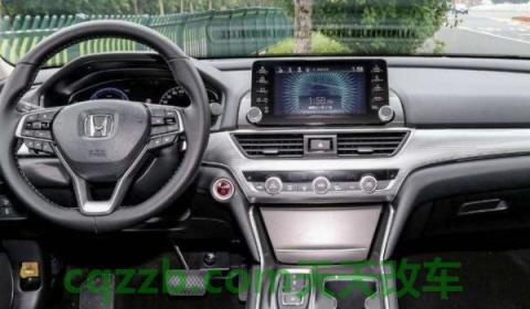 讲解一下：十代雅阁260一箱油多少升(十代雅阁260的车身尺寸数据是什么)  第2张