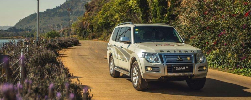 普及：帕杰罗是硬派越野车吗(帕杰罗的生产厂商是哪里)
