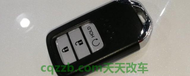 遥控钥匙能开车门但是锁不上(车辆的遥控钥匙使用注意事项)  第1张