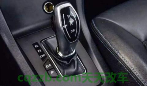 了解一下：自动挡多久换变速箱油(车辆变速箱损坏怎么办)  第3张