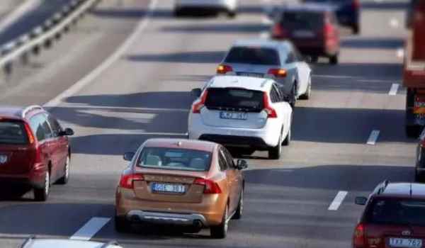 70岁还能开车上路吗(70岁还能够考驾驶证吗)  第3张