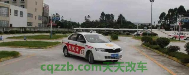 科目二挂了教练还教吗(科目二考试可以成功约考几次)  第1张