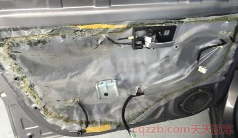 汽车门锁不回弹了关不住门(汽车拆卸门锁需要拆卸门板么) 第2张