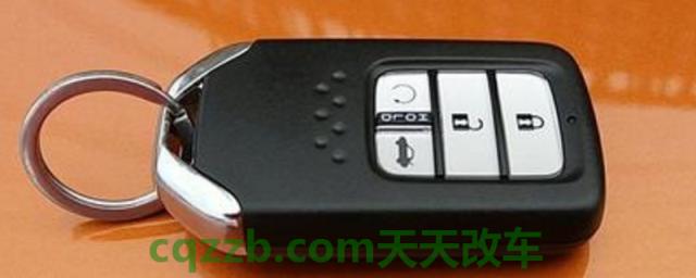 思域钥匙功能介绍(思域车型的生产厂商)  第1张