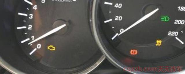 一个黄圈一个感叹号(车辆出现故障仪表盘的指示灯会怎样显示) 第1张