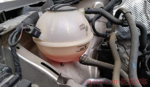 私家车防冻液加多了会不会有什么影响(私家车防冻液什么时候补充)  第2张