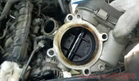 天冷汽车加油没劲(车辆的积碳应该如何去除)  第3张