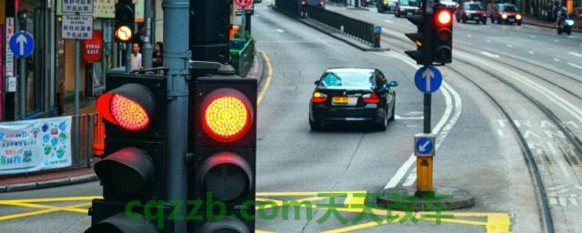 刚开到直行待行区红灯亮(闯过停止线但停了是否会受罚)