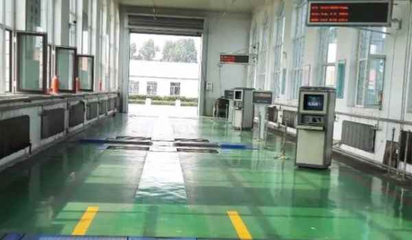 检车贴还需要贴吗2021(机动车辆年检可以提前多久)  第2张