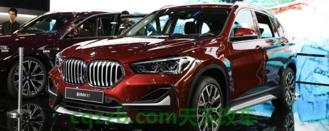 宝马x1后备箱尺寸(宝马x1后备箱能装下什么)