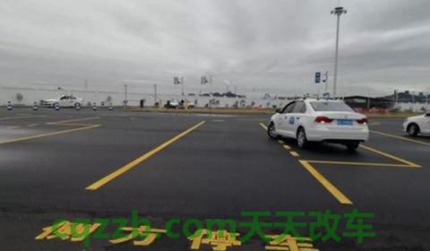 科目二侧方位停车方向盘怎么打(科目二侧方停车的技巧) 第2张