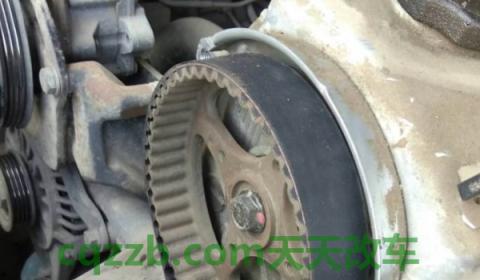 讲讲：发动机皮带多少公里更换(发动机正时皮带什么时候需要更换)  第2张