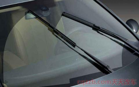 下雨时候雨点向哪里刮(汽车下雨天不开雨刮器的危害)  第3张