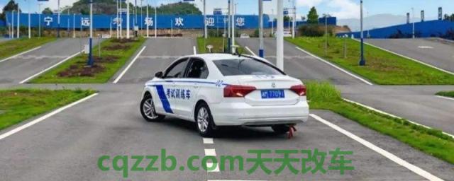 疏解一下：科目二多少分合格(机动车驾驶证科目二有几次考试机会)