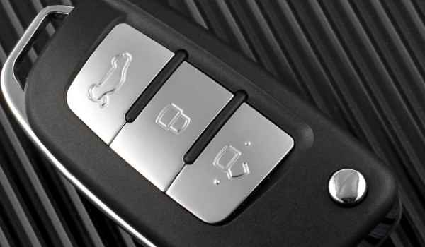 遥控钥匙长按不升车窗(车辆遥控钥匙都有哪些功能)  第2张