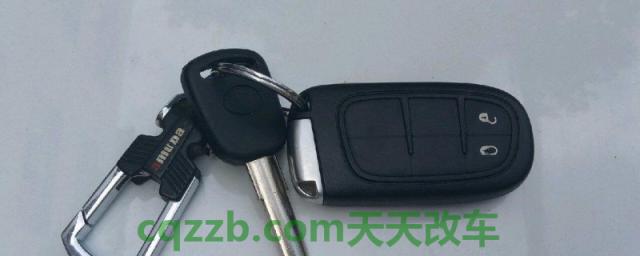 汽车钥匙换电池后按键灯不亮(汽车遥控器钥匙电池可以使用多久)  第1张