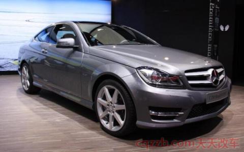 奔驰c200l和c260l区别(外观内饰不同)  第2张
