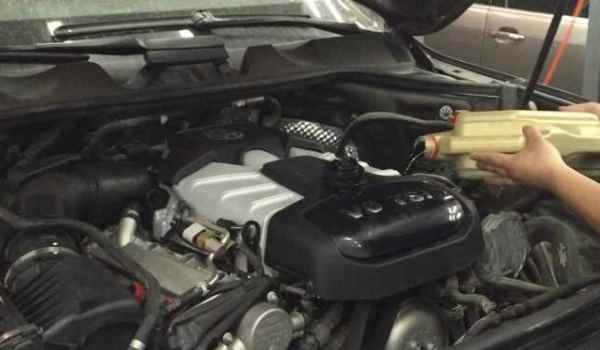 链条用黄油还是机油(机动车辆的保养时间)  第2张