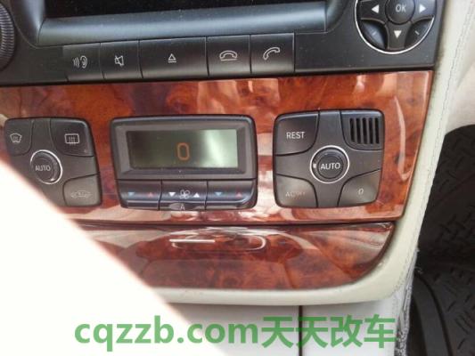 车友：奔驰车后面的cgl是什么意思 奔驰车天窗按键在哪  第2张