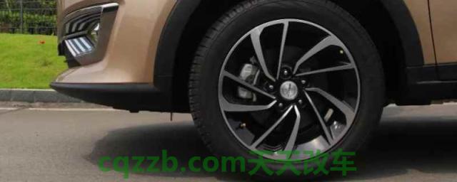 汽车轮胎在水里浸一天要不要紧(车辆轮胎更换要注意什么)