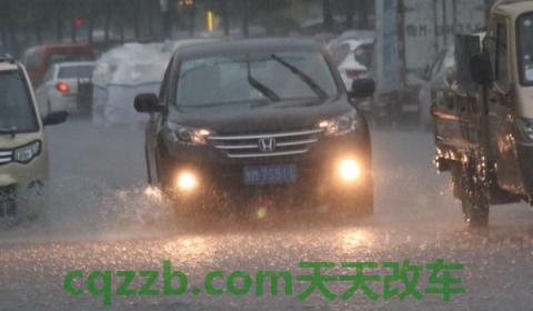 汽车被淹了是维修还是报废(机动车辆涉水行驶需要注意什么)  第3张