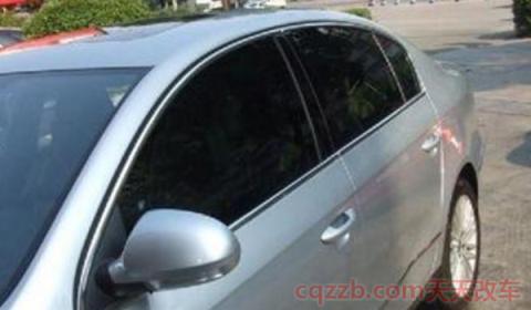 车膜老化一撕就碎(机动车辆贴膜的好处) 第2张