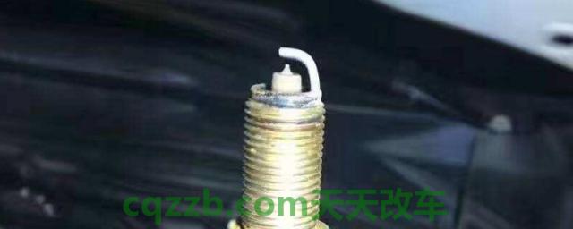 了解一下：火花塞在汽车哪个位置(机动车辆火花塞有几种)