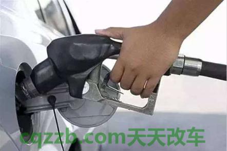 汽车有用：车子没钥匙怎么开门 车子没到加油站没油了怎么办