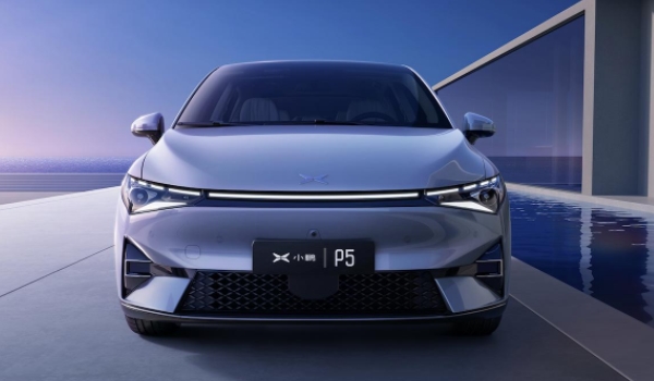 xpeng是啥车(小鹏汽车P7的车身尺寸数据是什么)  第3张