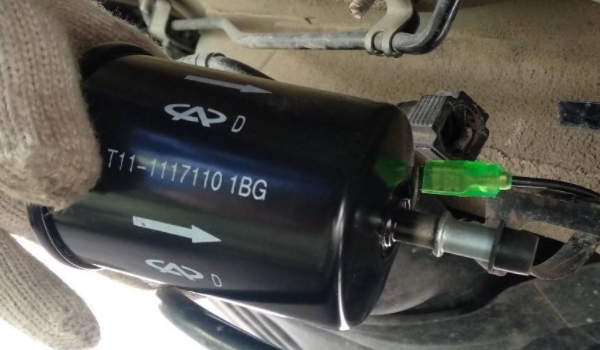 说道：汽油滤芯有必要换吗(汽油滤芯在哪里更换)  第3张