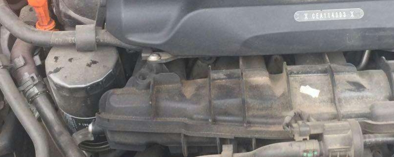 详谈一下：发动机漏机油属于大问题还是小问题(发动机机油多久更换一次)