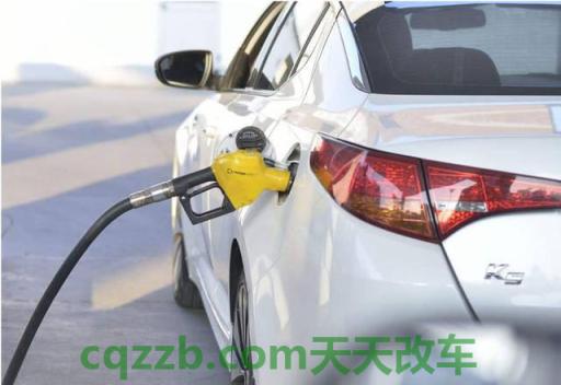 疑问：汽车突然断油 汽车突然断油继续踩油门又恢复了