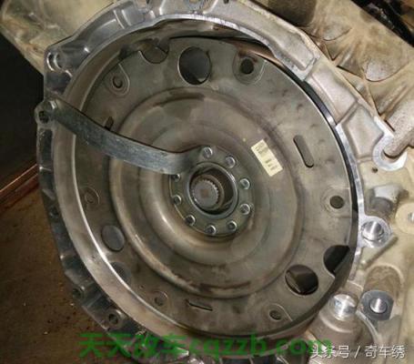 汽车疑问：奥迪q5变速箱是什么品牌(图)  第2张