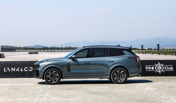 领克的发动机是不是沃尔沃的(领克05的车身尺寸数据是什么)  第3张