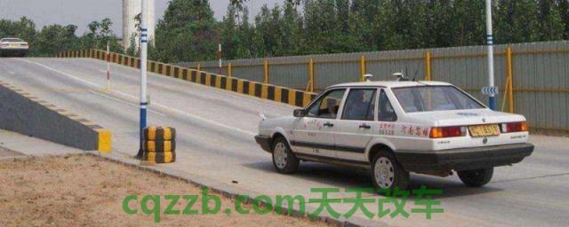 聊一聊：科目二中途停车扣多少分(机动车驾驶员科目二有几个考试项目)