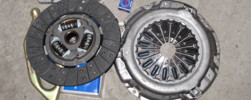 离合器烧了会出现什么症状(离合器重要吗)