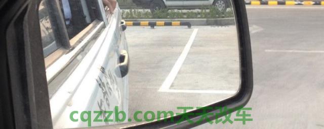 科二右侧倒车入库怎么看点打方向盘(科目二当天有几次考试机会)