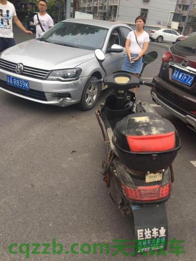 汽车有用：电瓶车撞上停在路边的车谁的责任 交通事故中酒驾就一定是全责吗  第1张