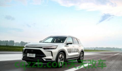 探究一下：北汽蓝谷有什么品牌汽车(北京汽车北京X3的车身尺寸数据是什么)  第3张