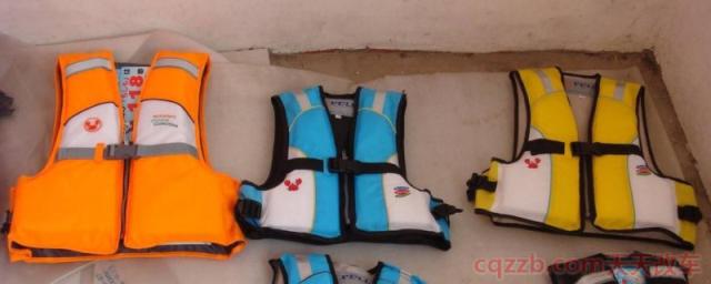 车里有没有必要放救生衣(为什么在车辆上不放置救生衣) 第1张