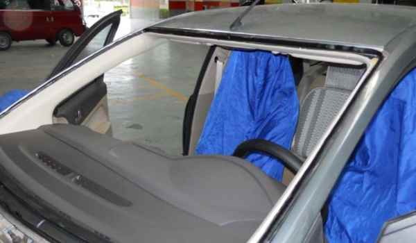 前挡漏水必须拆玻璃吗(车辆挡风玻璃更换有什么影响)  第3张