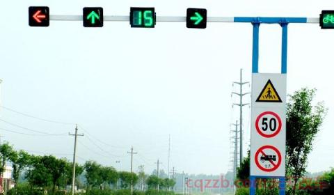 每次快到红绿灯都来不及降档(交通信号灯路口有警察指挥听谁的)  第3张