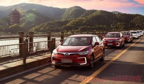 北汽新能源EU系列最高配置哪一款(北汽新能源EU配置方面)  第3张